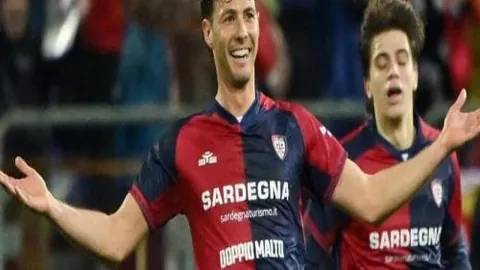 “NBA官方发布：浓眉搭档欧文将补位全明星阵容”